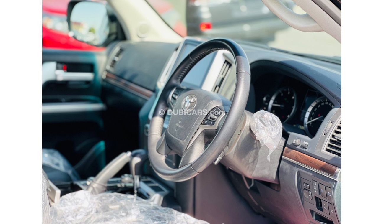 Toyota Land Cruiser VXR