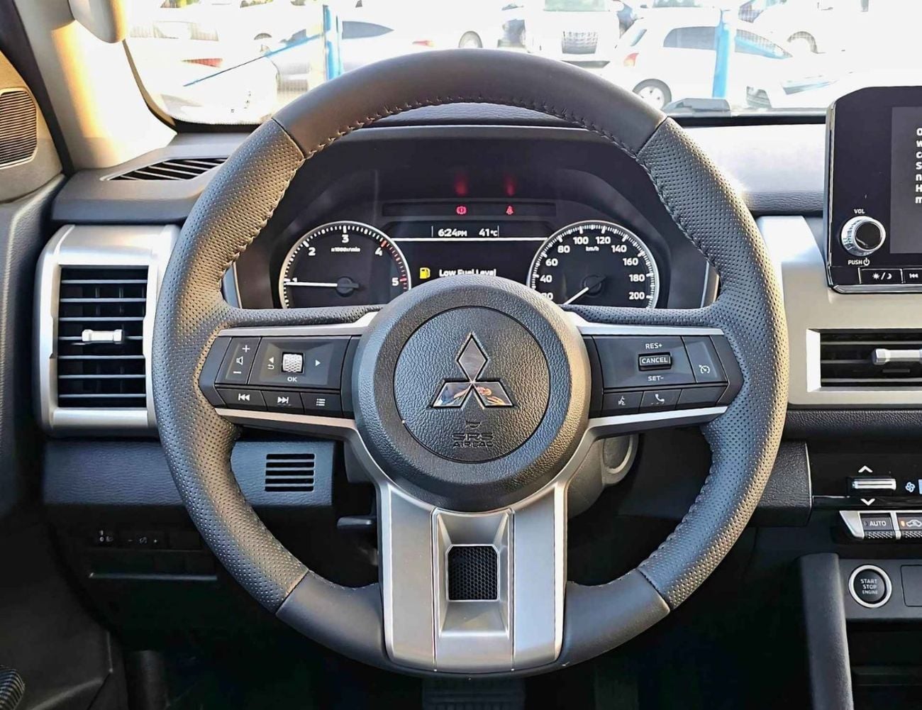 Mitsubishi L200 SPORTERO (NON GCC) SPORTERO || 2.4L DIESEL V4 A/T | PUSH START | LEATHER WITH DRIVER PWR SEAT | REAR CAMERA (CODE # SPT