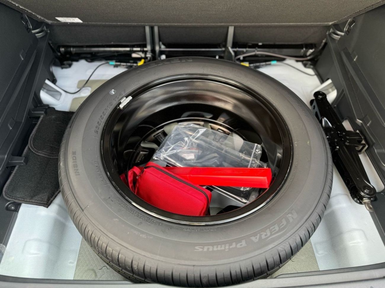 Kia Sportage KIA SPORTAGE (GCC) 1.6T - WHITE PEARL COLOR (2025 MODEL)