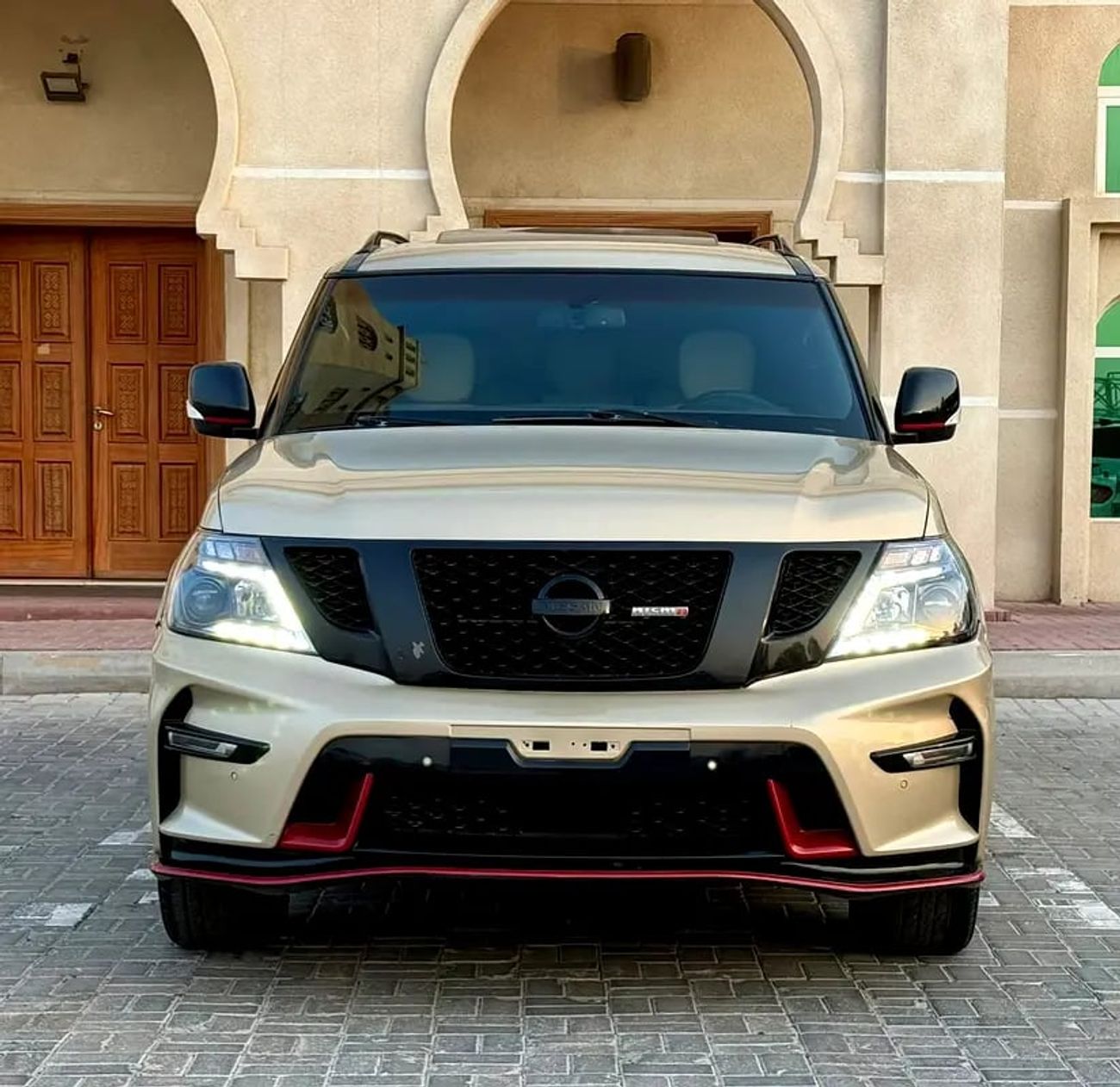 Nissan Patrol LE PLATINUM - GCC Specs - Pristine Condition