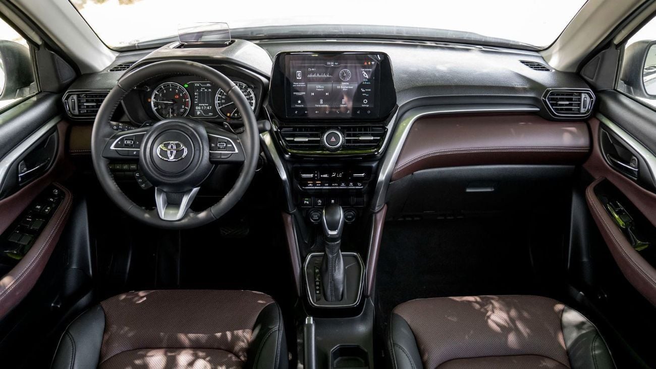 تويوتا أوربان كروزر GLX Toyota urban cruiser full option 2026