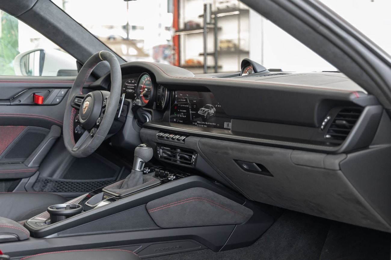 Porsche 911 GT3 RS 4.0L (520 HP) Coupe Porsche 911 GT3 RS | High Performance | Japanese Specs | 2023