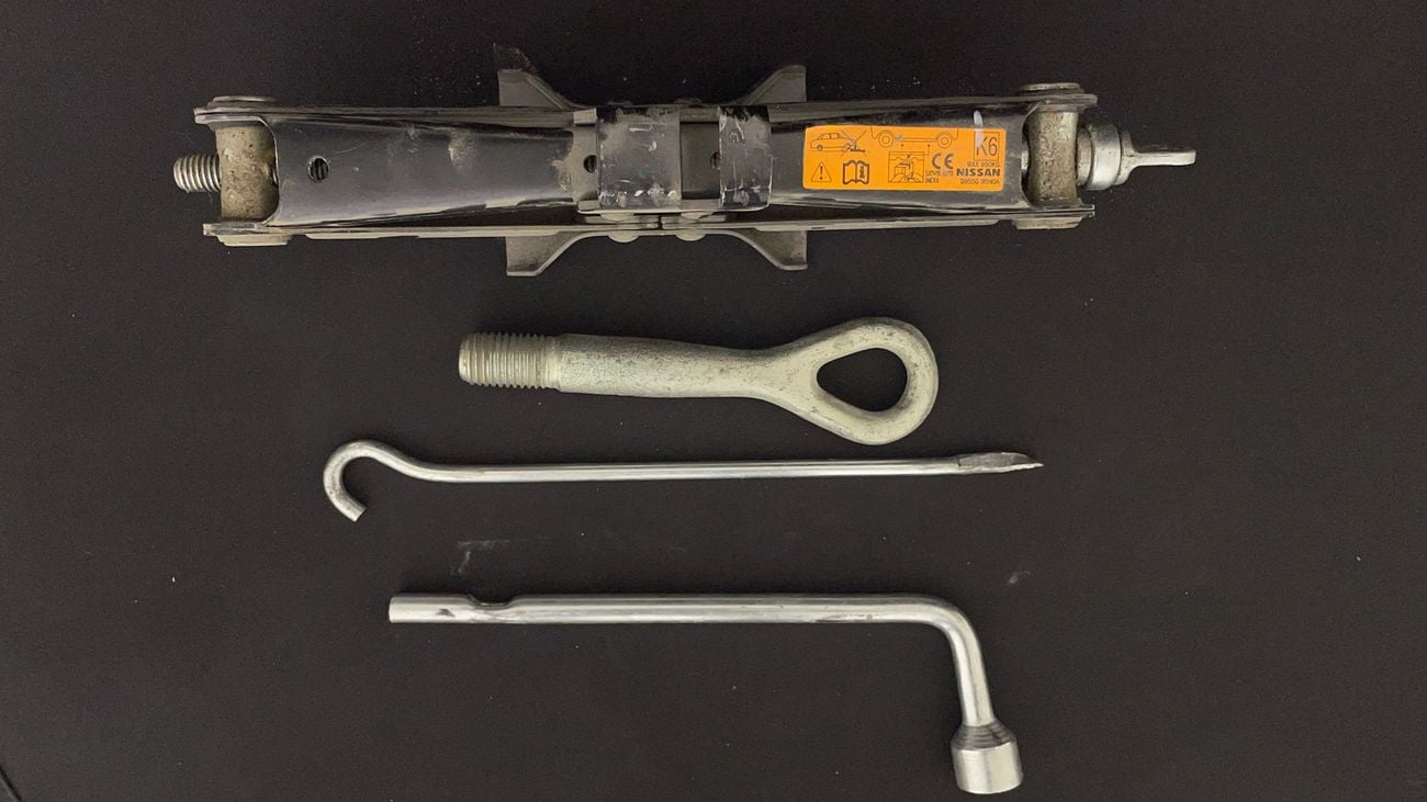 Nissan Sunny SV 1.5 | Zero Down Payment | Home Test Drive