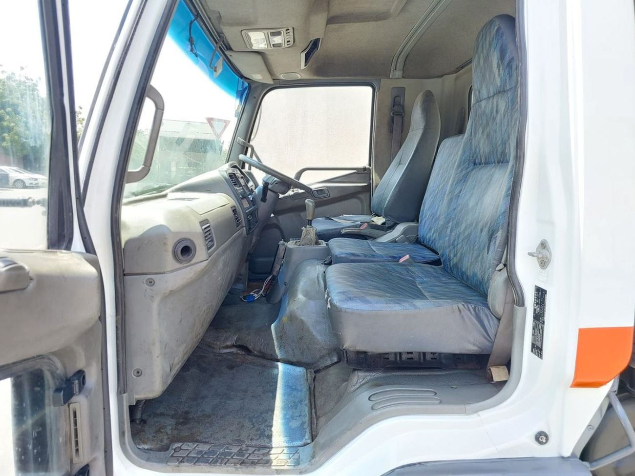 ميتسوبيشي فايتر MITSUBISHI FIGHTER DUMPER TRUCK RHD 2003 MODEL 8.2 L DIESEL MANUAL(PM60964)