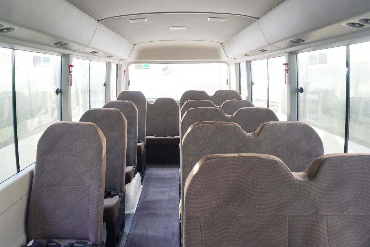 Toyota Coaster 4.0L DSL (23 STR, 2P SEAT BELT)