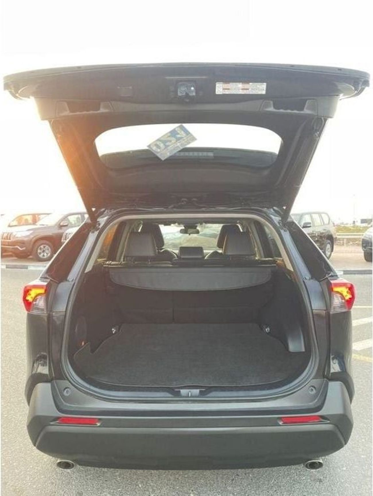 Toyota RAV4 2020 Toyota Rav4 XLE Premium+ 2.5L V4 Full Option With Radar Push Start & Electric Leather Seats - T