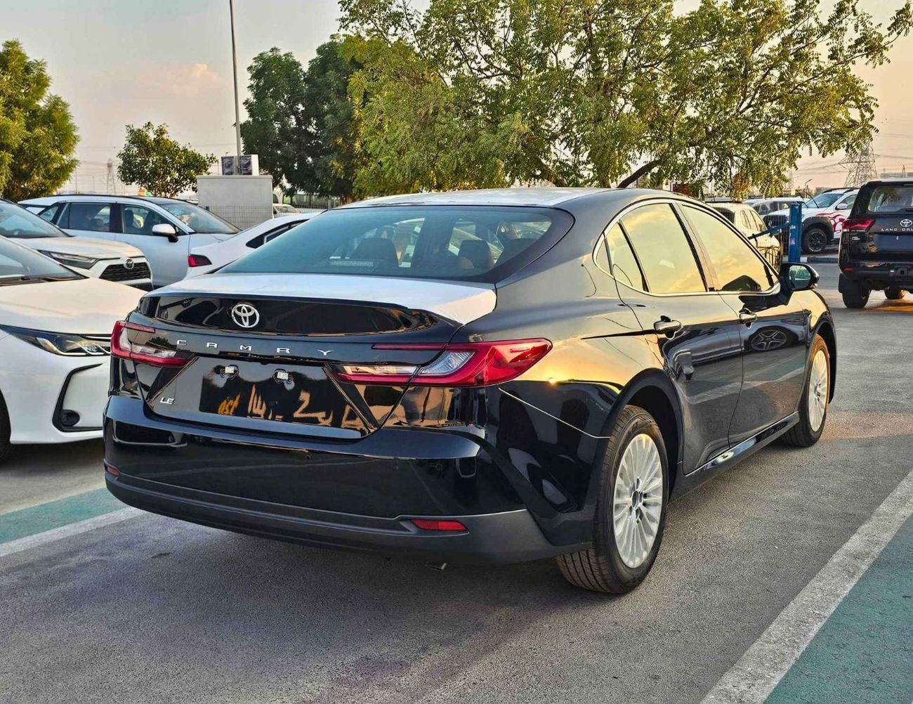 Toyota Camry LE / 2.5L V4 PETROL / DRIVER POWER SEAT / SUNROOF (CODE # LE)