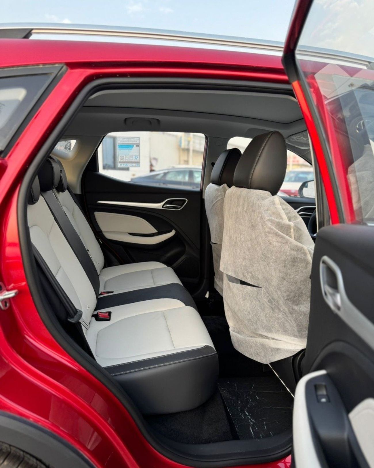 MG ZS MG ZS 1.5L (LUXURY) - 2025 MODEL RED COLOR