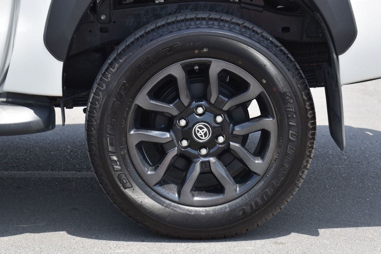 Toyota Hilux 2023 MODEL: TOYOTA HILUX ADVENTURE 2.8L MANUAL TRANSMISSION