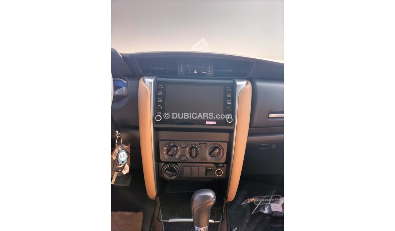 Toyota Fortuner TOYOTA FORTUNER 2.7 PETROL AUTOMATIC 2023