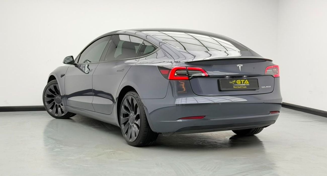 Tesla Model 3 PERFORMANCE