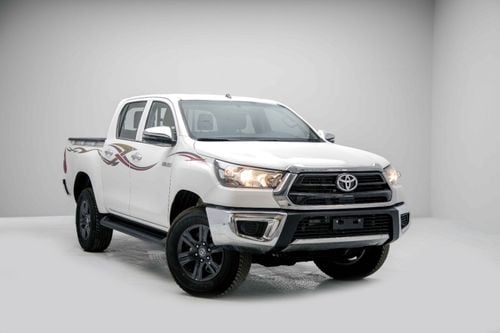 تويوتا هيلوكس 2.7L - Super White Inside Red | Export Only