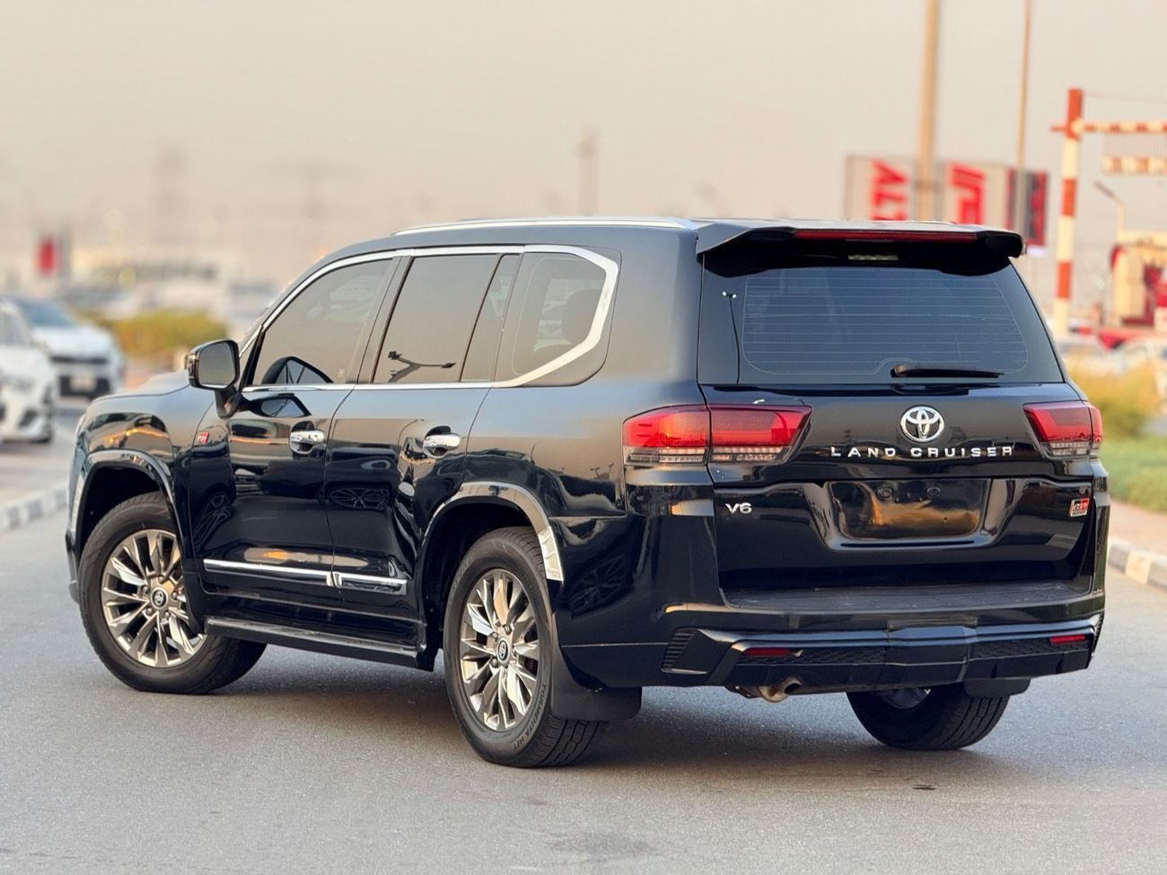 Toyota Land Cruiser GXR+ 4.0L Toyota landcuriser GXR V6 + 4.0L years 2018 full option petrol