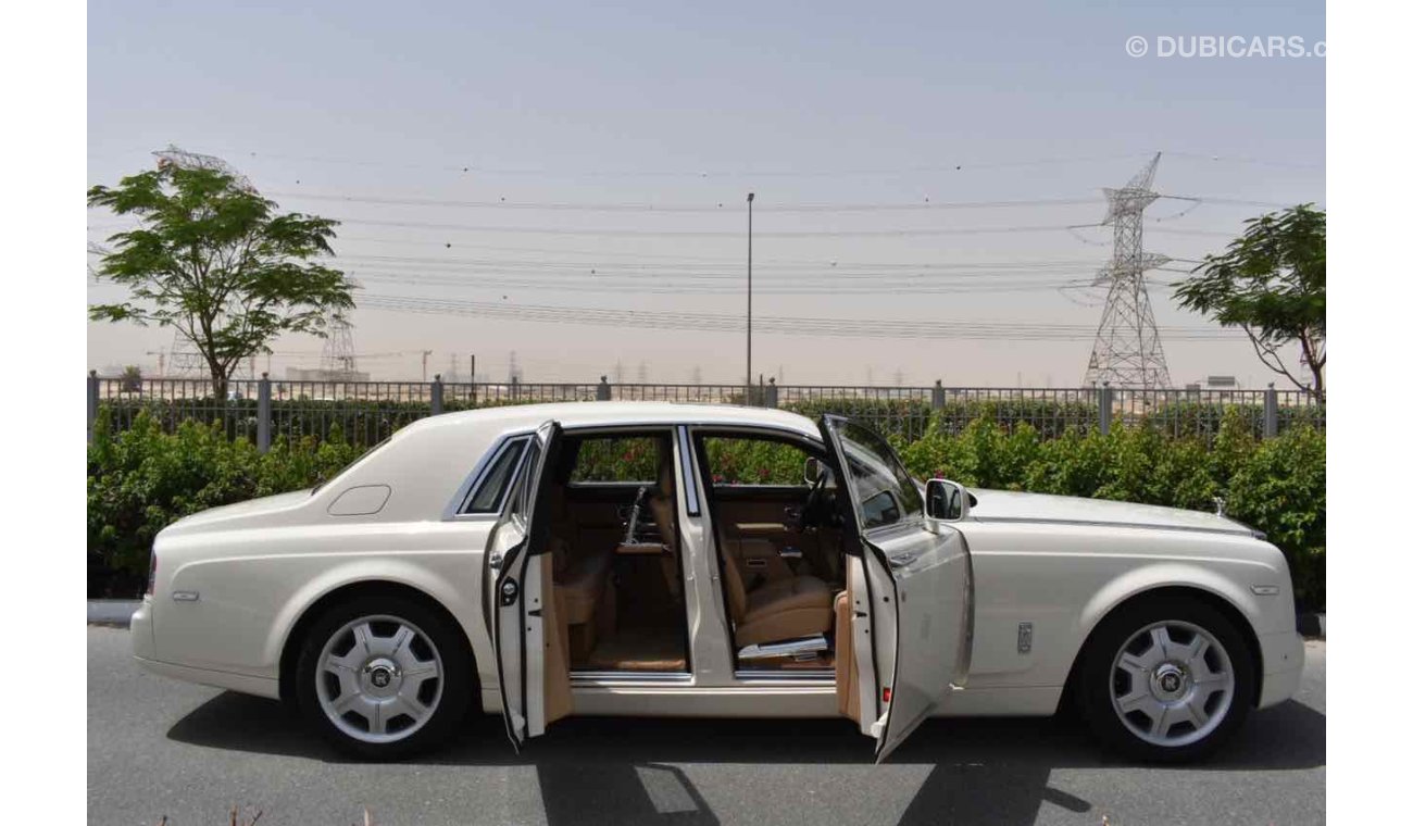 Rolls-Royce Phantom Gcc and warranty until 2021