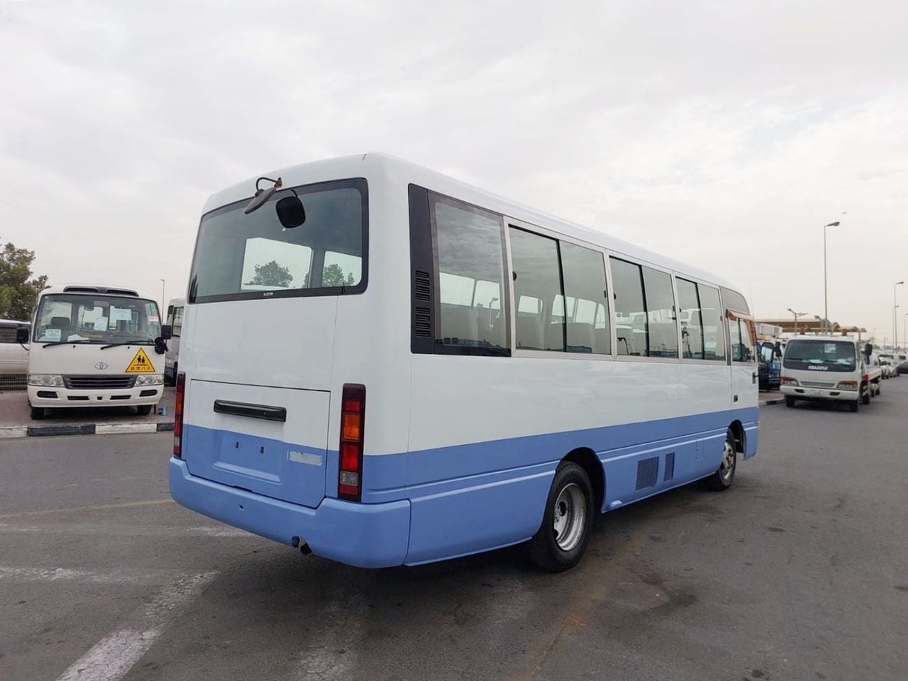 نيسان سيفيليان (RAMADAN OFFER) NISSAN CIVILIAN BUS RHD 2003 MODEL 4.2 L DIESEL AUTOMATIC(PM20032)