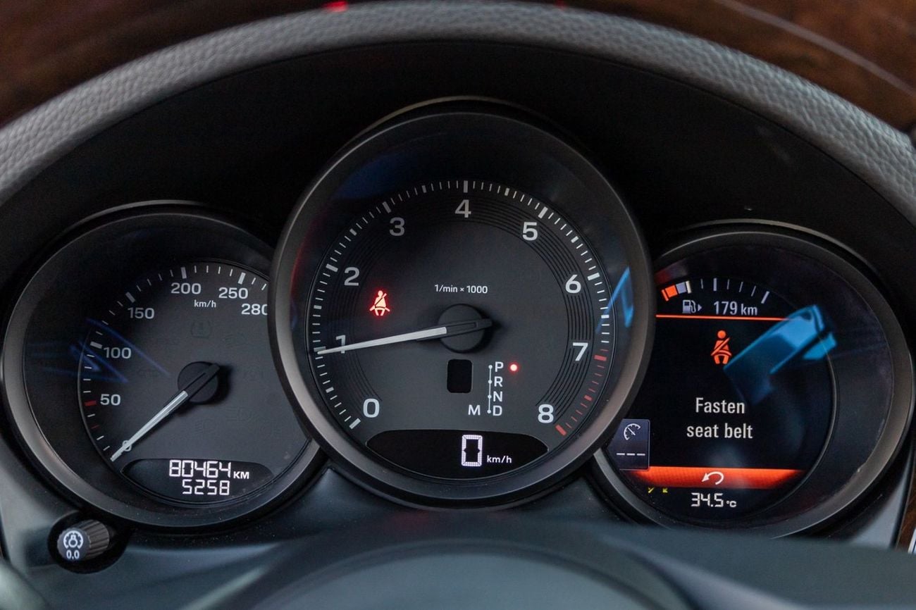 Porsche Macan STD Porsche Macan 2023 GCC | Agency Warranty