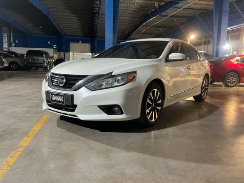 Nissan Altima SV | Guaranteed Warranty | 0 Down Payment