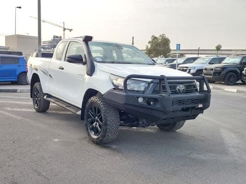 Toyota Hilux 2022 TOYOTA HILUX SMART CAB RHD DIESEL AUTOMATIC 2.4L 2GD ENGINE (PM40191)