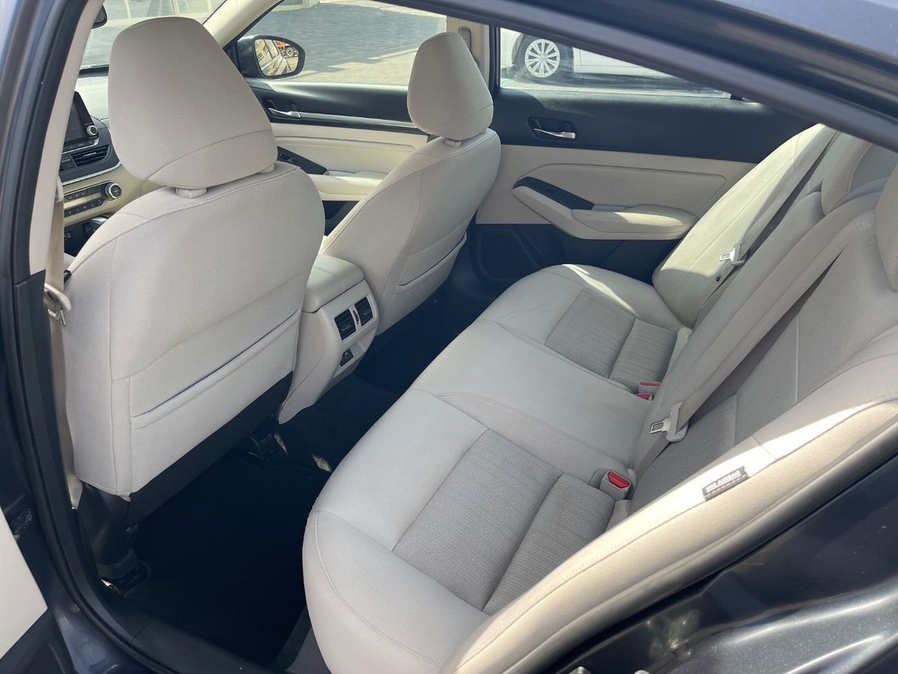 Nissan Altima SV 2.5L