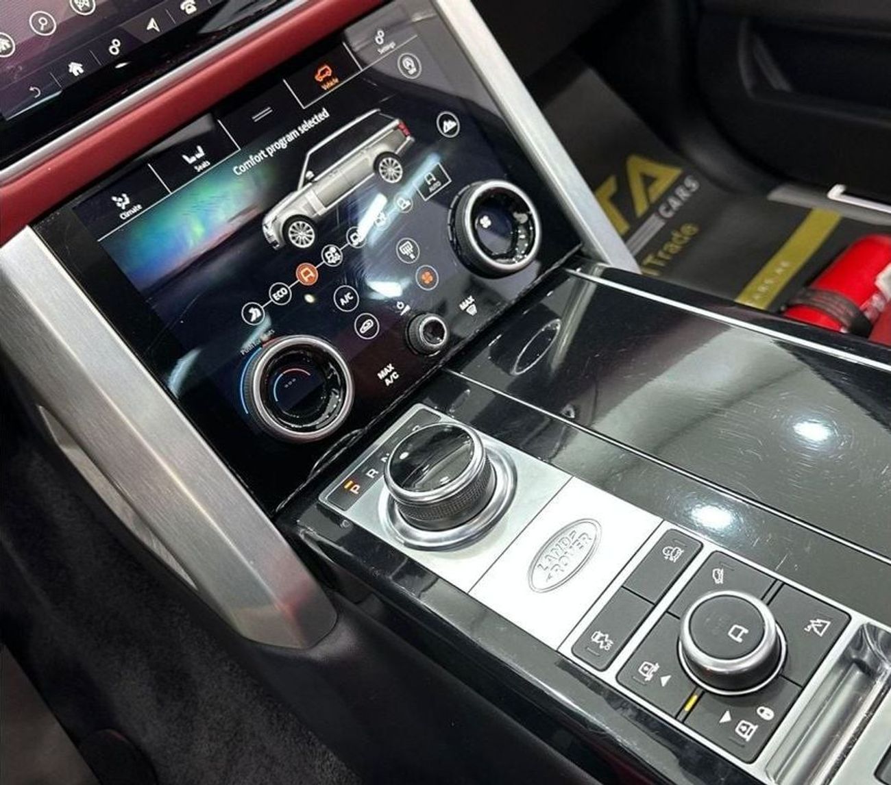 لاند روفر رينج روفر Vogue 5.0L 2019 Range Rover Vogue SE V8, 1 Year Warranty, Full Service History, GCC