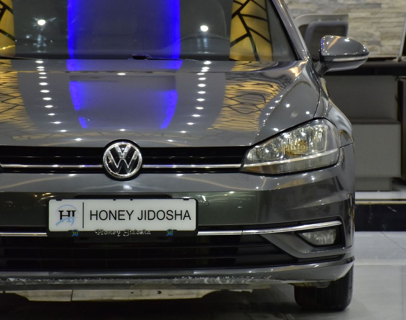 فولكس واجن جولف EXCELLENT DEAL for our Volkswagen Golf TSi ( 2018 Model ) in Grey Color GCC Specs