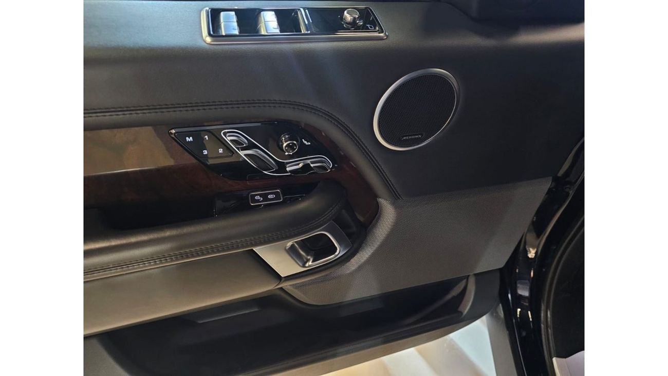 Land Rover Range Rover 2018 LWB Range Rove 5.0L Supercharged /Clean Title / Good Condition