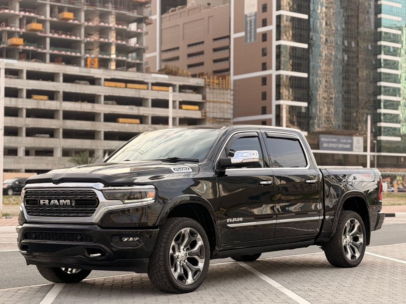 رام 1500 Limited 5.7L (5 Seater)