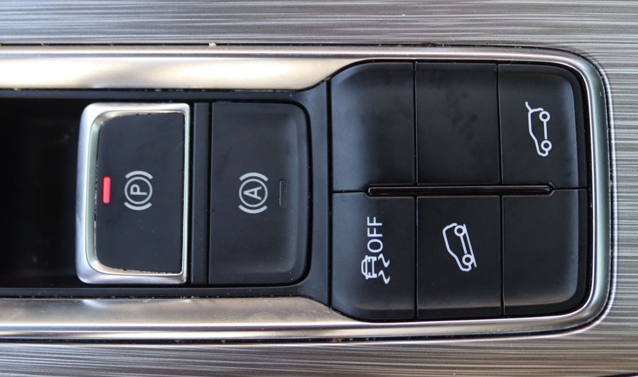 أم جي RX5 إم جى RX5 - فل أوبشن- خليجى - 2025 -بدون حوادث - محرك 1.5L- ممشى قليل - بحاله ممتازه