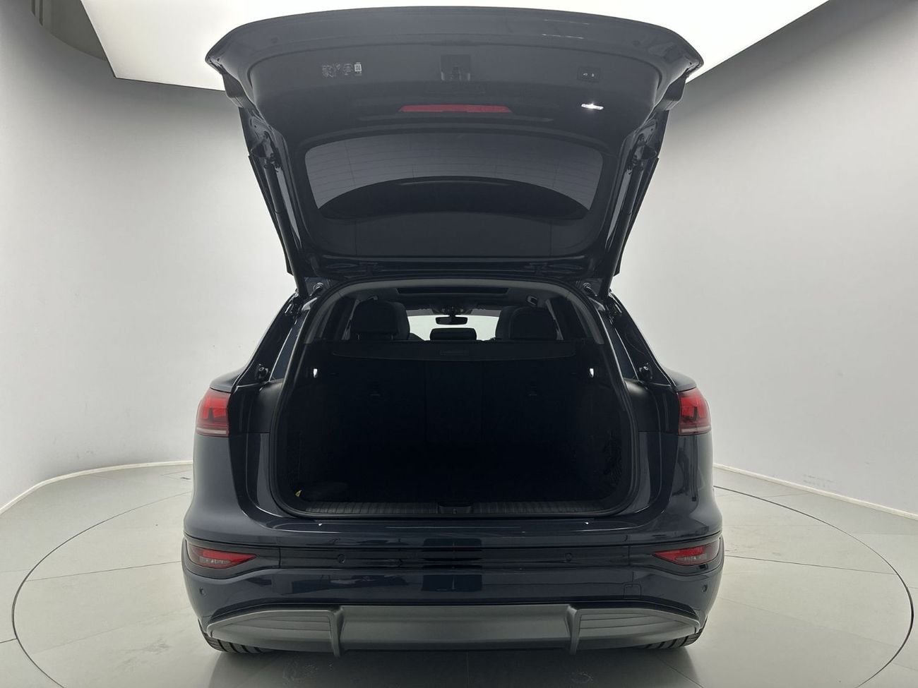 Audi Q6 e-tron PERFORMANCE Q6 SUV e-tron quattro 387hp (Ref# 17255)