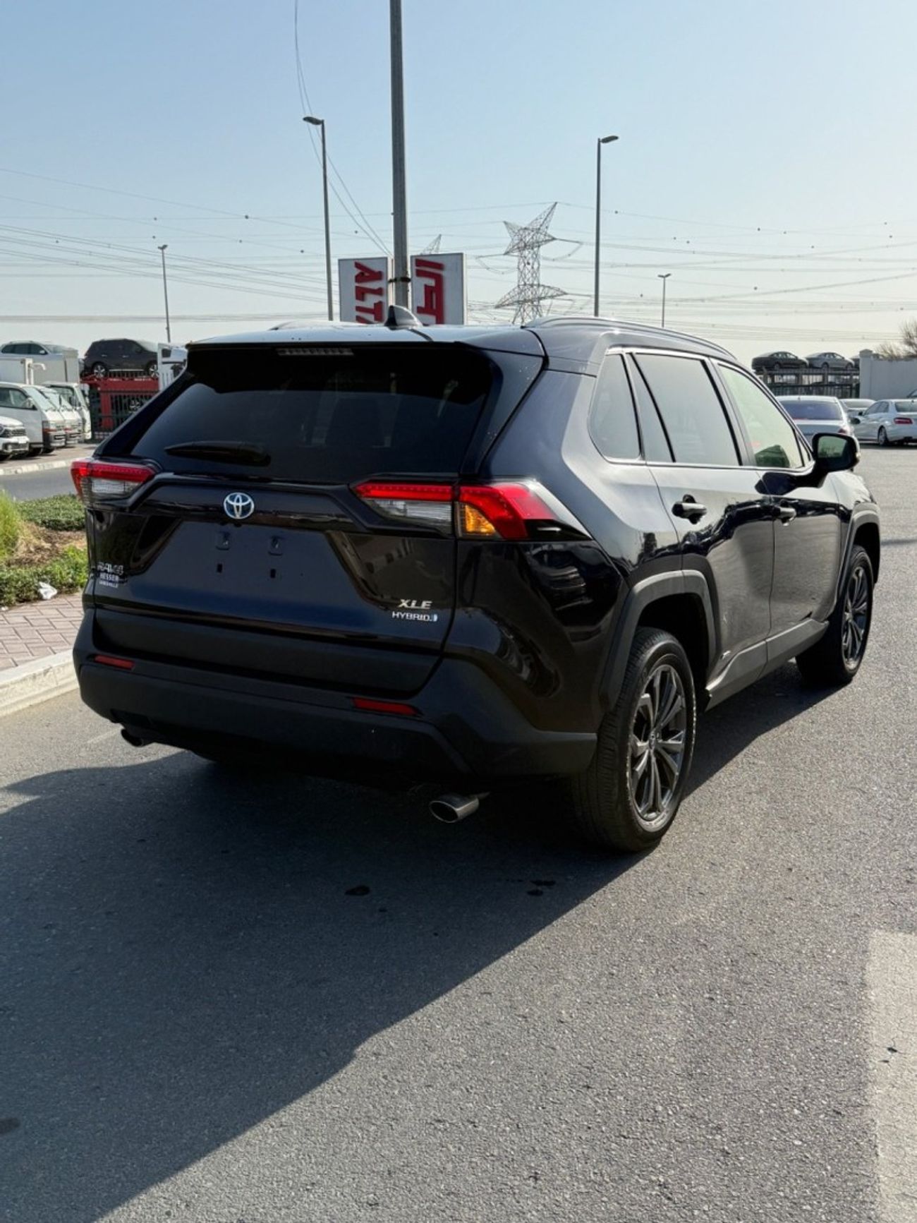تويوتا راف ٤ RAV4 xle premium Hybrid 4x4