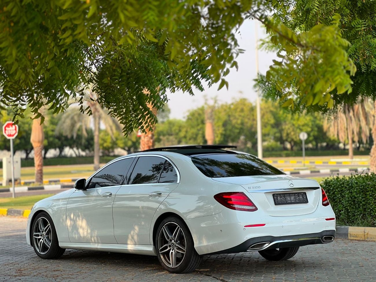 مرسيدس بنز E300 AMG