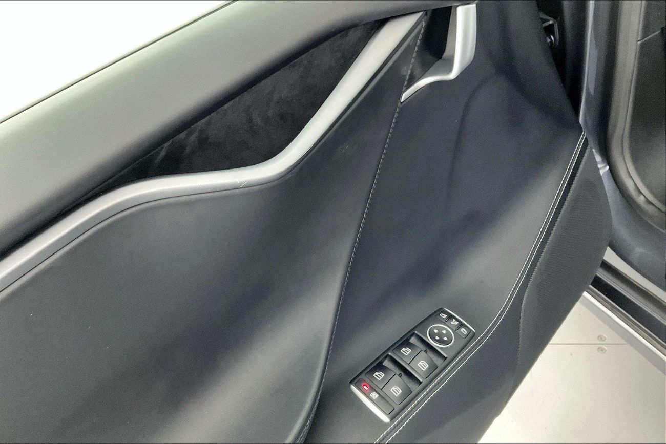 تسلا Model S 100D