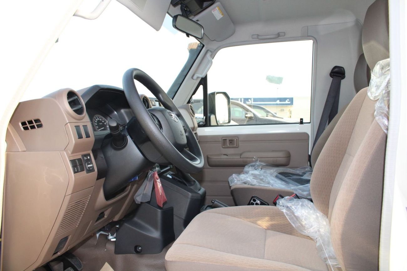 Toyota Land Cruiser Pick Up TOYOTA LANDCRUISER 79 2.8L DIESEL DOUBLE CAB STD E MANUAL