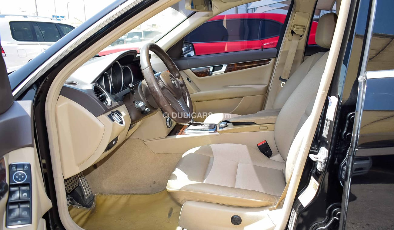 Mercedes-Benz C 300 2012 Mercedes C300 Full options American specs