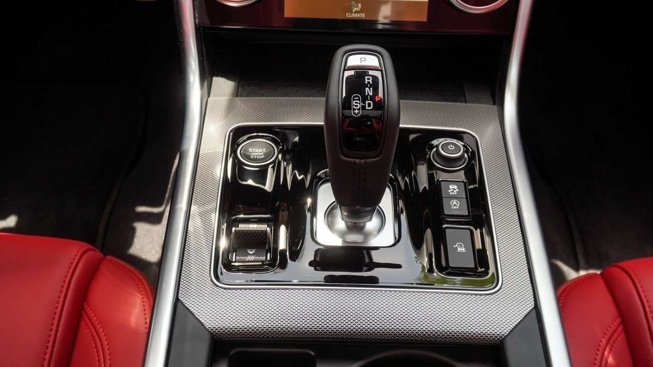 جاكوار XE R DAYNAM  P250