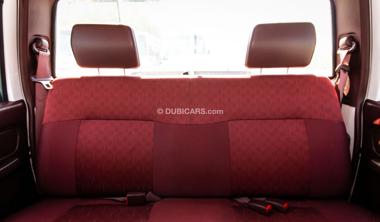 Nissan Pickup 4x2 Double Cabin