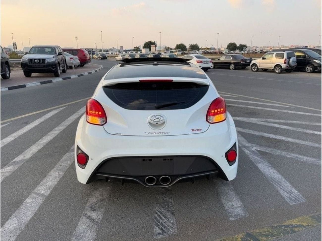 هيونداي فيلوستر Turbo 1.6L Full Option Panoramic Push Start Leader Seat