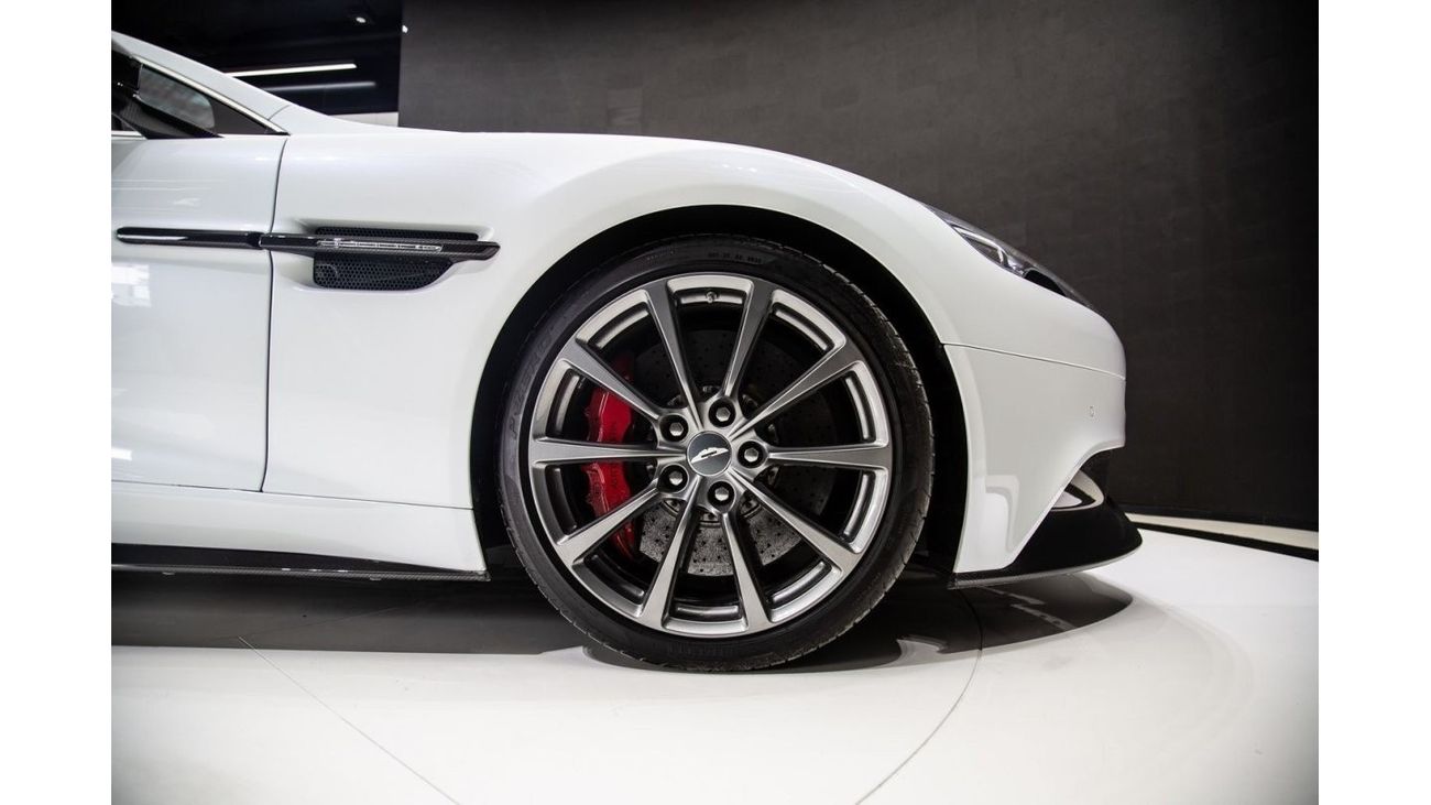 Aston Martin Vanquish Std Aston Martin Vanquish