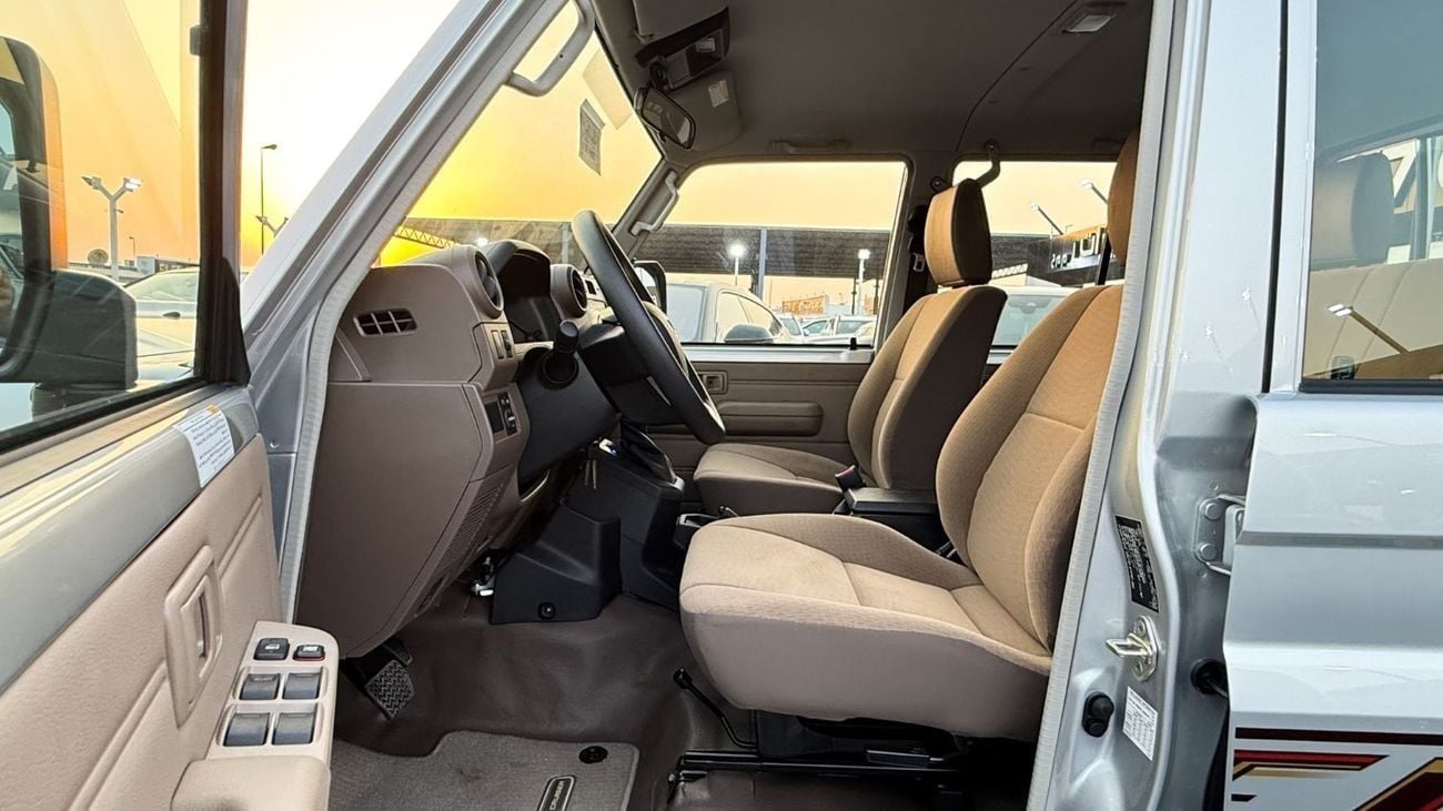 Toyota Land Cruiser Pick Up TOYOTA PICK-UP LC 79 A/T 4.0L V6 - 2025