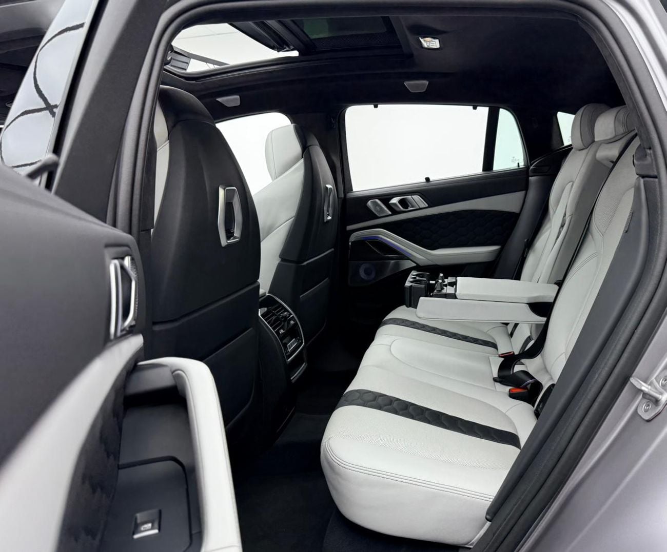 BMW X6 M 2025 BMW X6M Competition, 2029 BMW Warranty + Service Pack, Full BMW Service History, Low Km, GCC