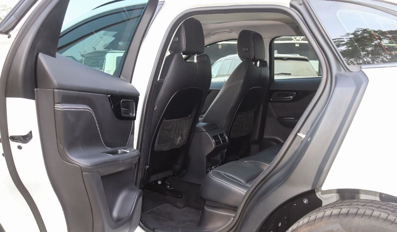 جاكوار F بيس R-Sport 2.0L