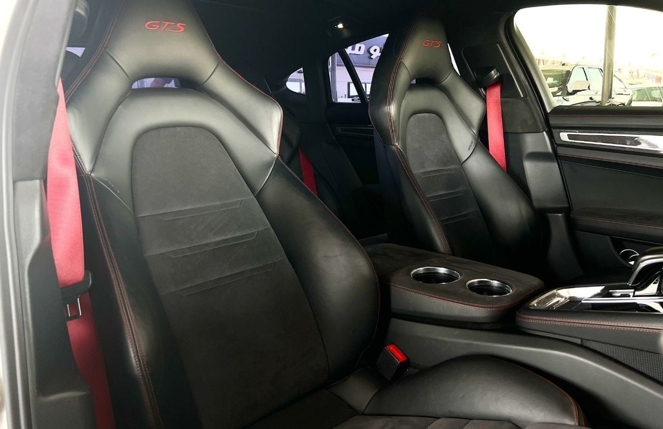 بورش باناميرا GTS 4.0L (475 HP)