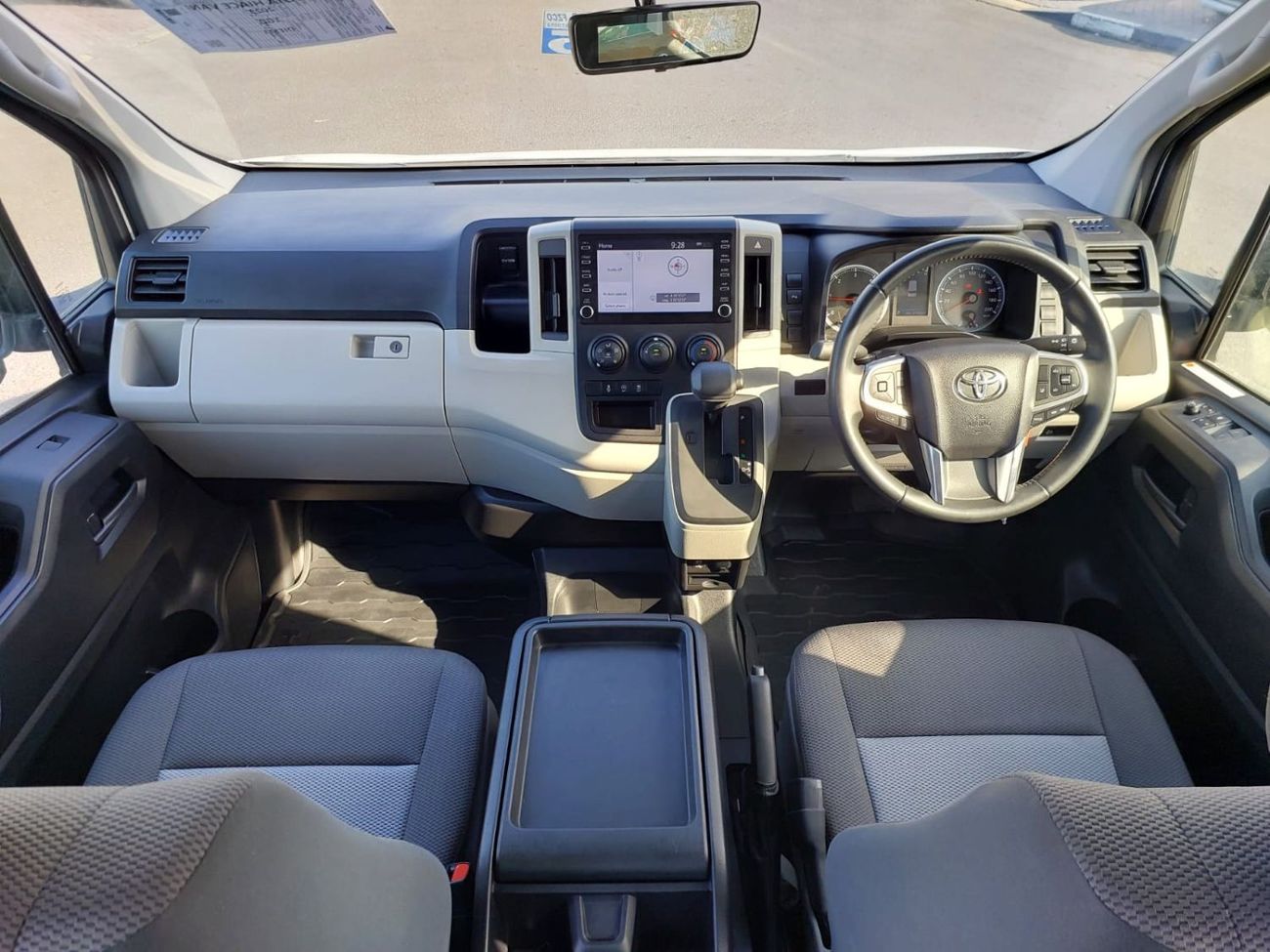 Toyota Hiace (RAMADAN OFFER) TOYOTA HIACE COMMUTER VAN RHD 2023 MODEL 2.8 L DIESEL AUTOMATIC(PM21193)