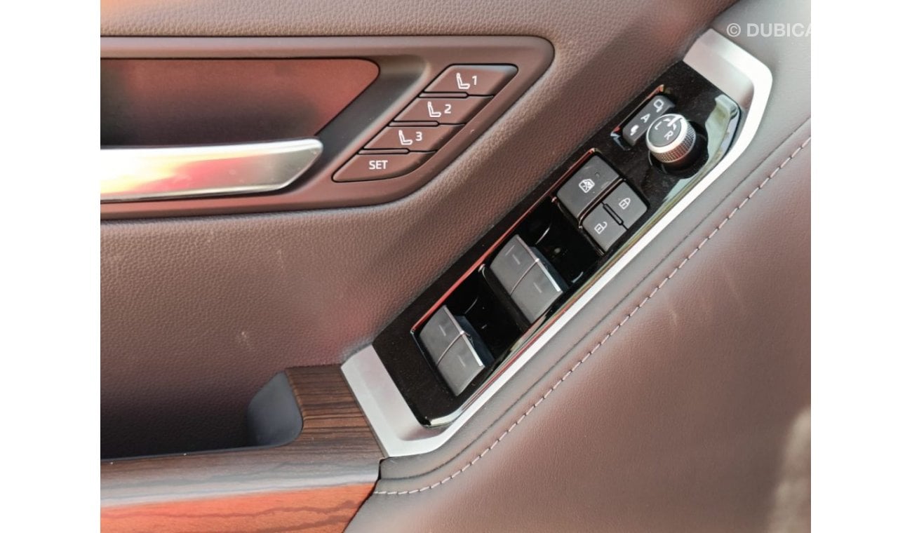 Toyota Land Cruiser VXR 3.3L Diesel, Finger Print Start Button. Europe Specs Fully Loaded / Radars (CODE # 31646)