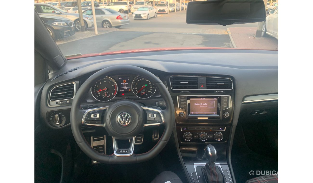 Volkswagen Golf Volkswagen Golf GTi_2016_Excellent_ Condihion