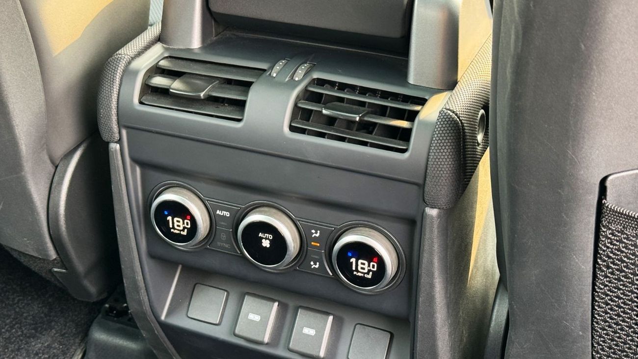 Land Rover Defender 75 Year Edition | V6 | GCC