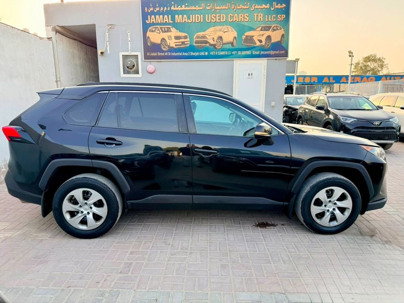 Toyota RAV4 2020 Toyota RAV4 LE 4x4 / AWD – Black   Mileage: 80,049  Engine: 2.5L 4-Cylinder Gasoline Horsepower