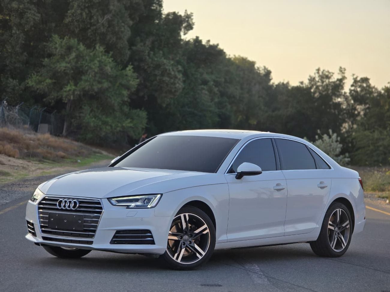 أودي A4 40 TFSI S-LINE 2.0L