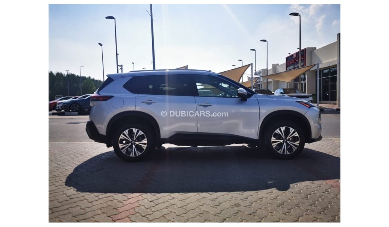 Nissan XTrail SV - Full option