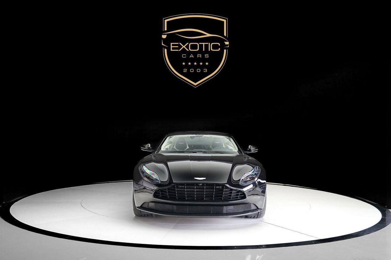 أستون مارتن DB11 Std 4.0L